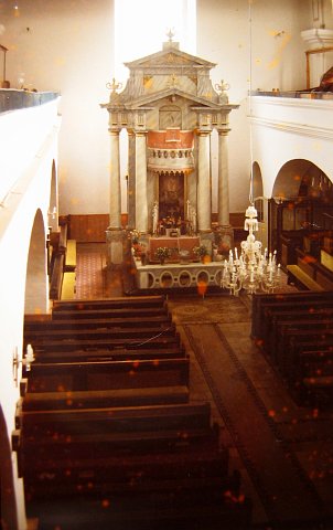 Interiér evanjelickeho kostola v Nadlaku